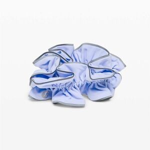 Lululemon | Light Locks Scrunchie II